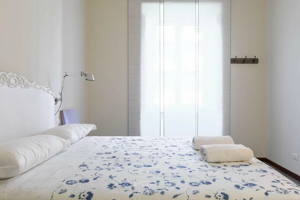 Rome Aparts Apartment