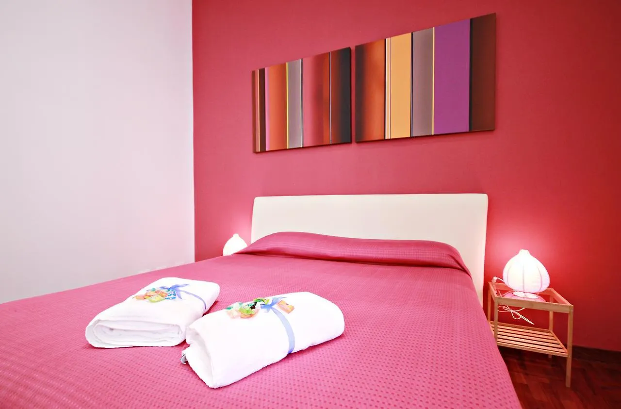 Rome Aparts Apartament 0*,